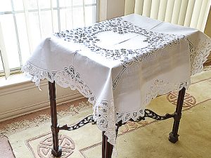 Square Tablecloth. Old Fashion Battenburg. 36″ Square.